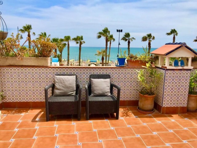 Comercial con 16 Dormitorios  en Torremolinos