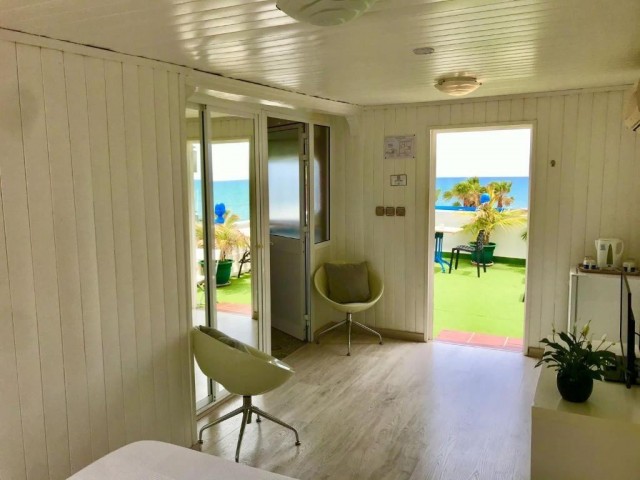 Comercial con 16 Dormitorios  en Torremolinos