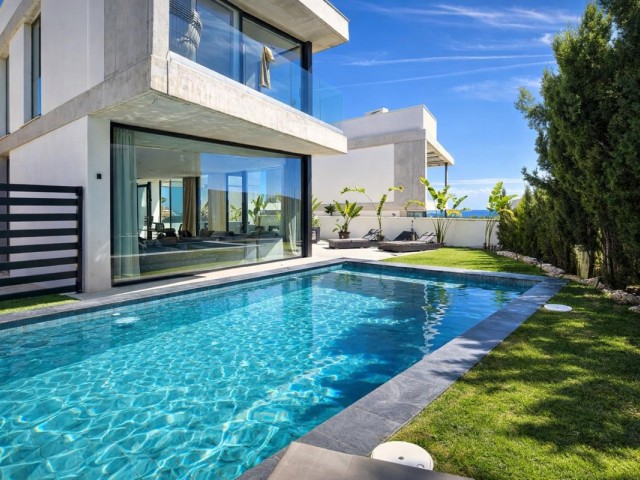 Huvila, Nueva Andalucia