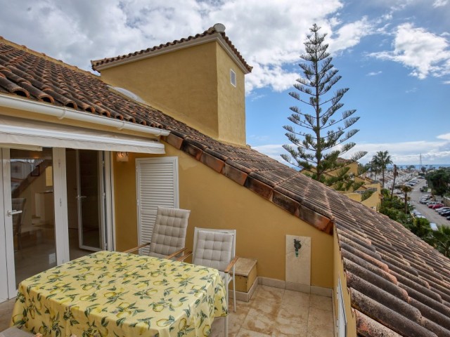 3 Bedrooms Apartment in Estepona