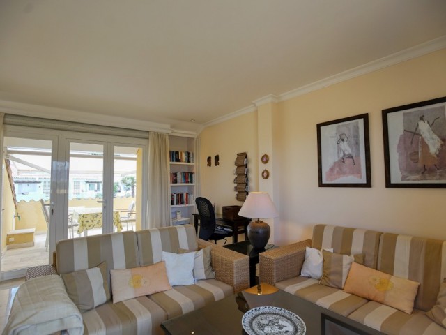 3 Bedrooms Apartment in Estepona