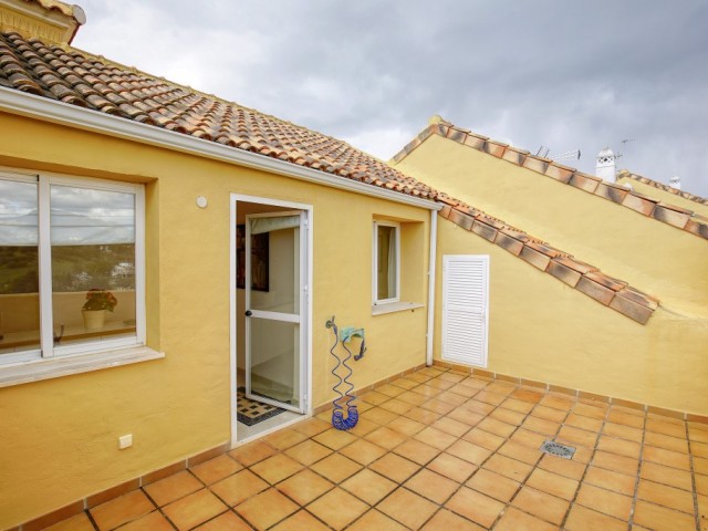 3 Bedrooms Apartment in Estepona