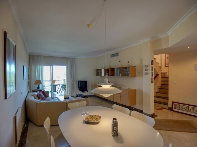 3 Bedrooms Apartment in Bel Air