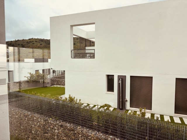 Villa Riviera del Sol - R5330407