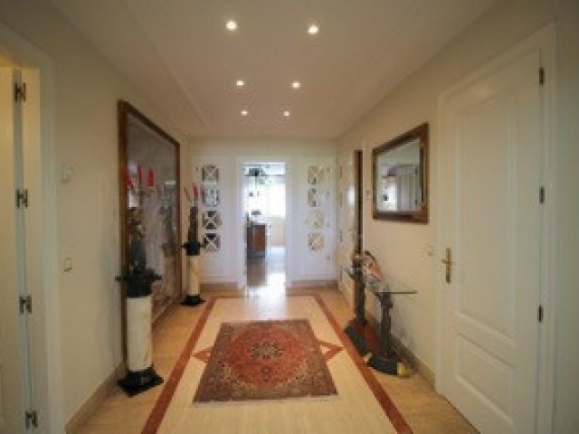 4 Schlafzimmer Apartment in Marbella