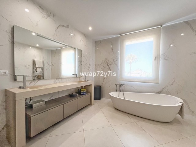 Villa avec 5 Chambres  à Sotogrande