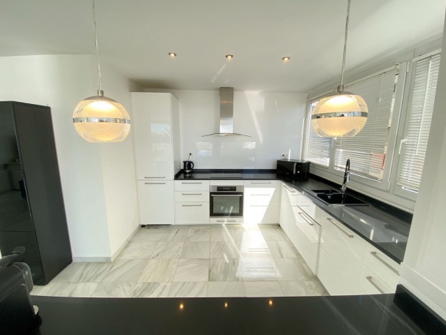 3 Bedrooms Apartment in Marbella