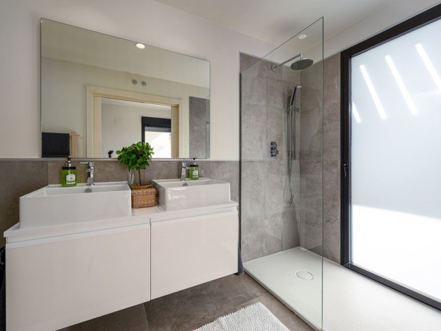 4 Schlafzimmer Reihenhaus in La Cala de Mijas