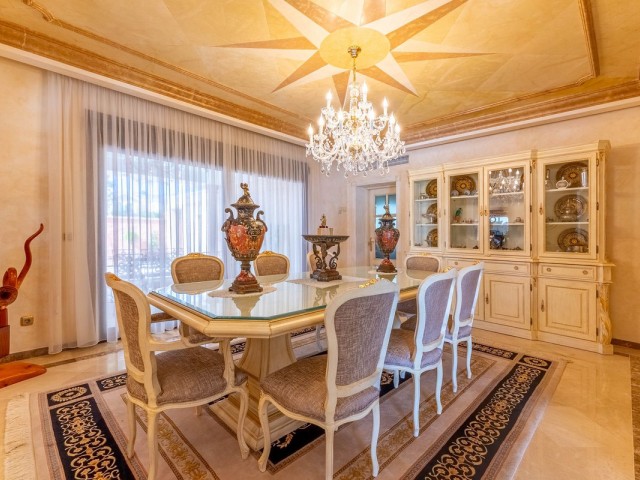 7 Slaapkamer Villa in Los Monteros