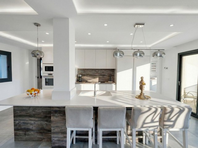 4 Makuuhuoneen Huvila Istán