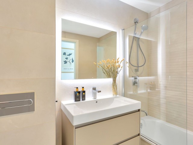 2 Slaapkamer Appartement in Elviria