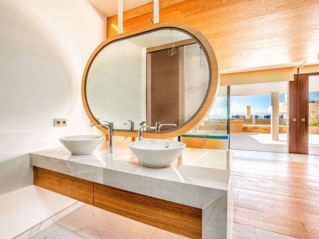 2 Bedrooms Apartment in Fuengirola