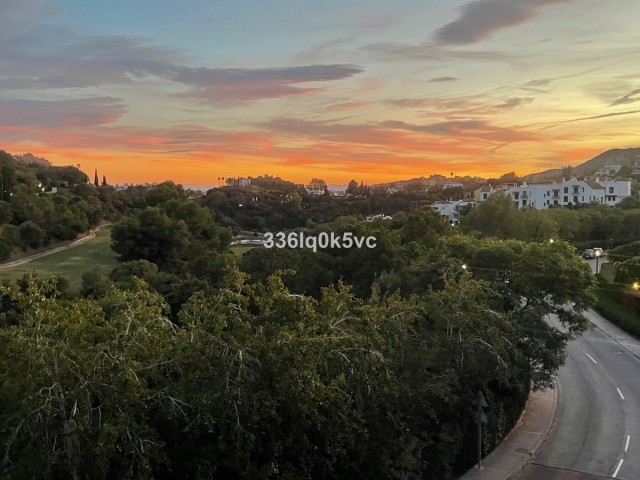 5 Bedrooms Apartment in Benahavís