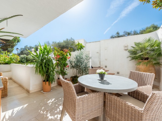 Huoneisto, Rio Real, R5330821