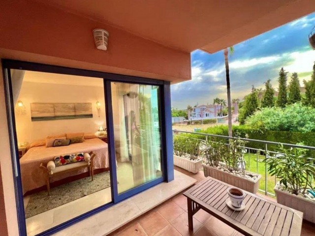 5 Slaapkamer Rijtjeshuis in Nueva Andalucía