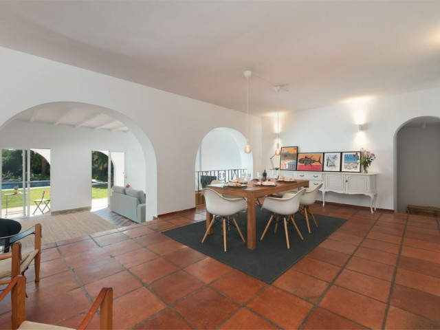 3 Schlafzimmer Villa in Cabopino
