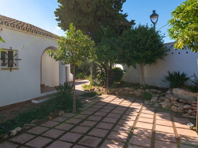 3 Schlafzimmer Villa in Cabopino