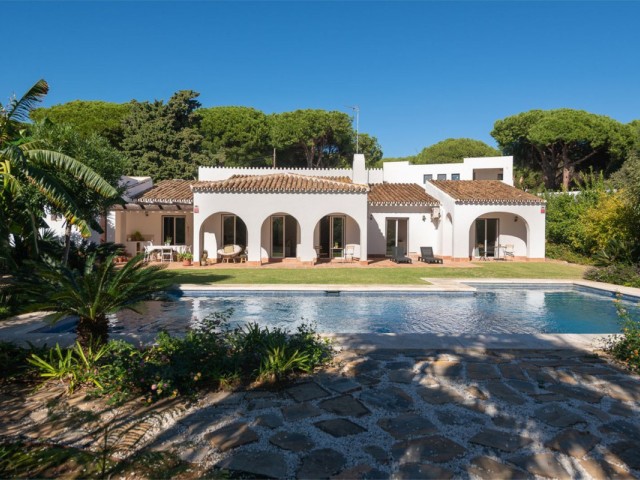 3 Schlafzimmer Villa in Cabopino