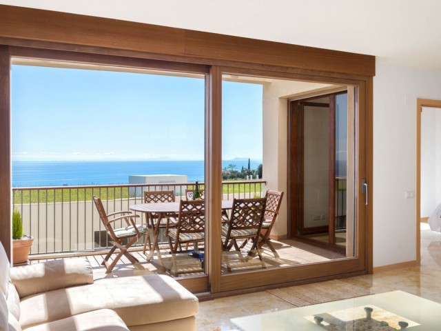 Huoneisto, Altos de los Monteros, R5332495