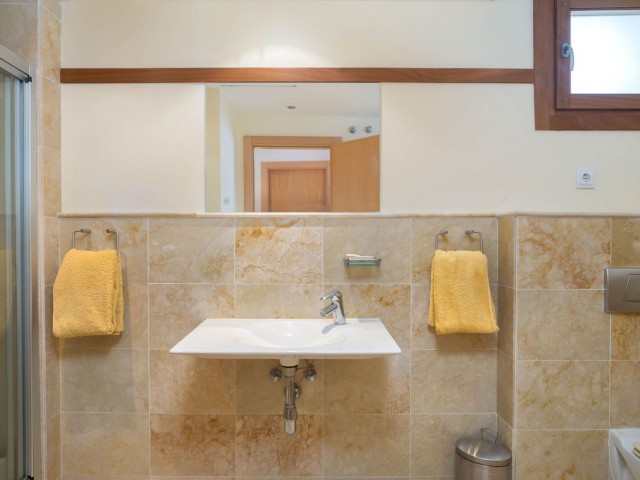 3 Makuuhuoneen Huoneisto Altos de los Monteros