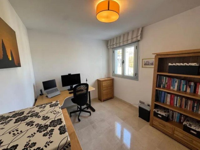 3 Schlafzimmer Apartment in Ojén