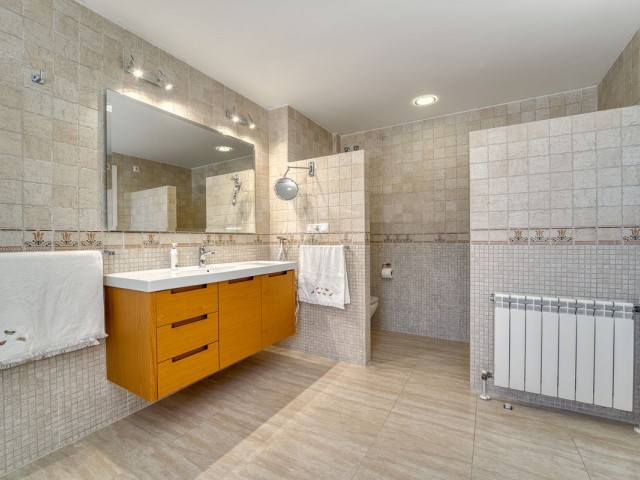 5 Schlafzimmer Villa in Guadalmina Alta