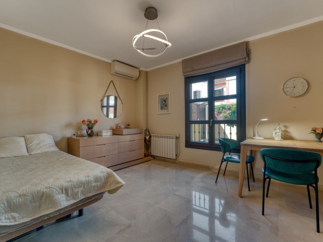 5 Bedrooms Villa in Guadalmina Alta