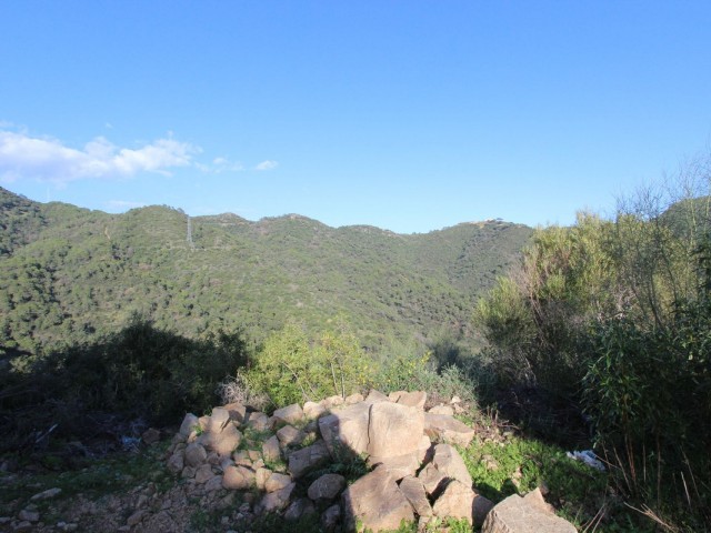  Grundstück in Benahavís