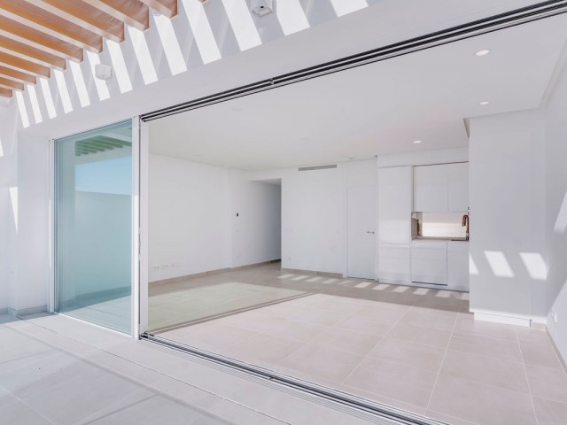 Apartment, La Alcaidesa, R5333020