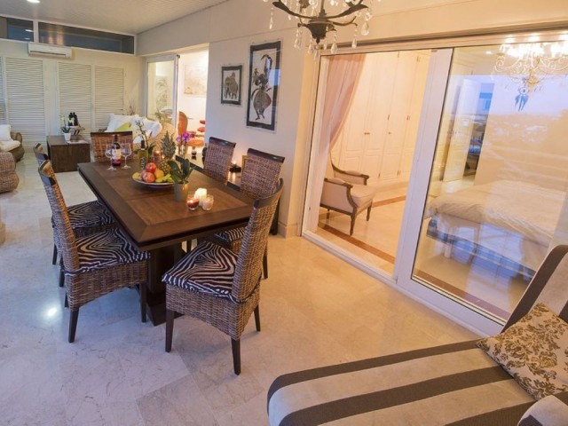 2 Schlafzimmer Apartment in Nueva Andalucía