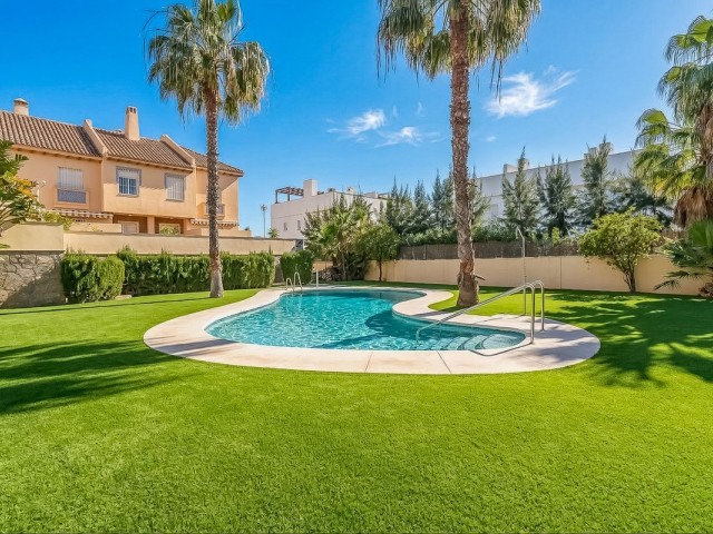 4 Slaapkamer Rijtjeshuis in Calahonda