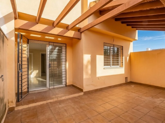 4 Slaapkamer Rijtjeshuis in Calahonda