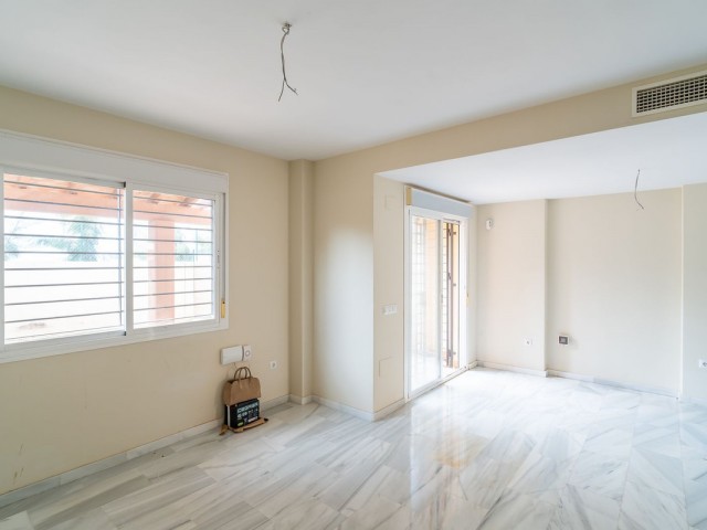 4 Slaapkamer Rijtjeshuis in Calahonda