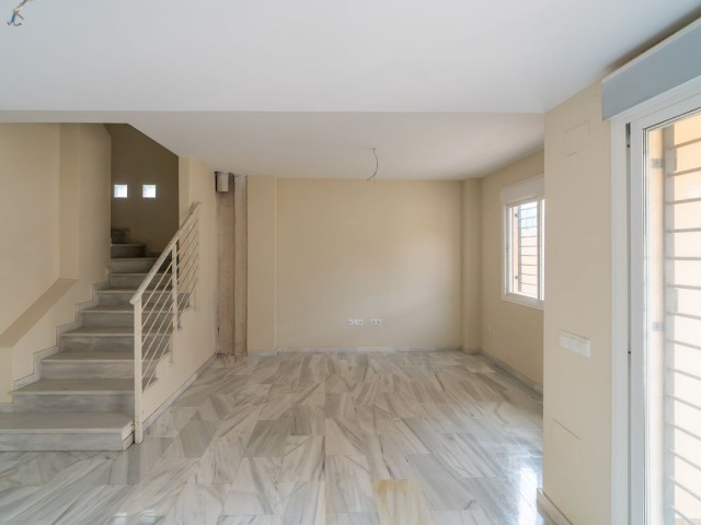 4 Slaapkamer Rijtjeshuis in Calahonda