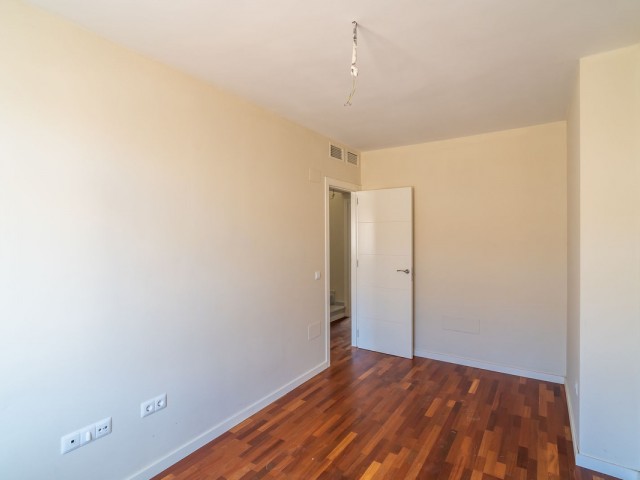 4 Slaapkamer Rijtjeshuis in Calahonda