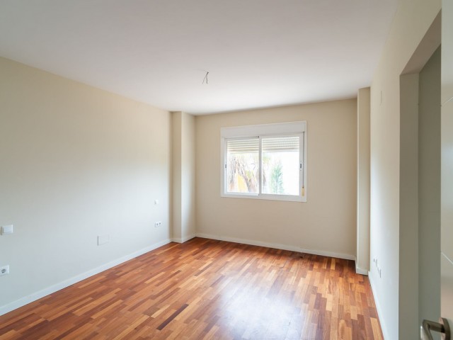 4 Slaapkamer Rijtjeshuis in Calahonda