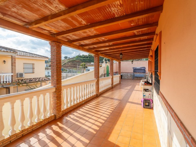 5 Bedrooms Villa in Mijas