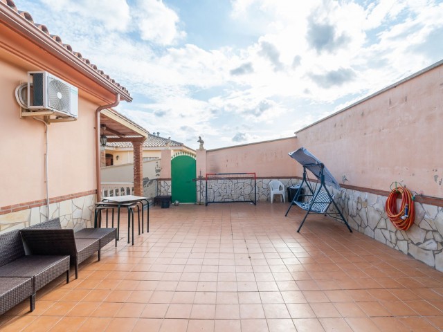 5 Bedrooms Villa in Mijas