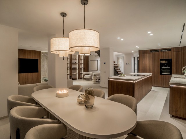 5 Schlafzimmer Villa in Nueva Andalucía