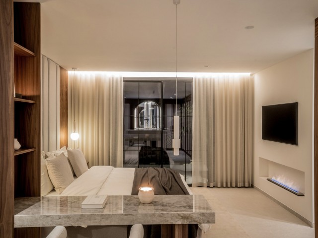 5 Schlafzimmer Villa in Nueva Andalucía