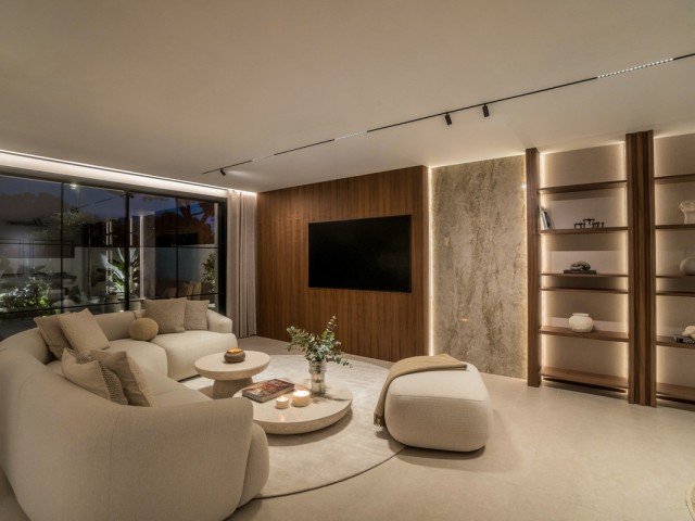 5 Schlafzimmer Villa in Nueva Andalucía