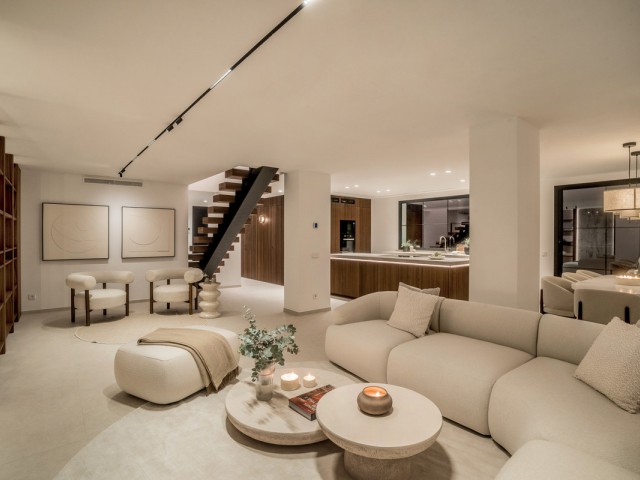 5 Schlafzimmer Villa in Nueva Andalucía