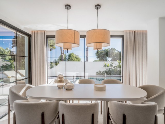 5 Schlafzimmer Villa in Nueva Andalucía