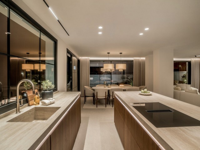 5 Schlafzimmer Villa in Nueva Andalucía