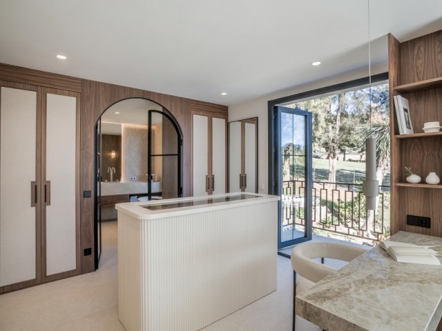 5 Schlafzimmer Villa in Nueva Andalucía