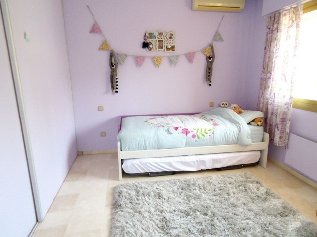 4 Makuuhuoneen Huvila Sierrezuela