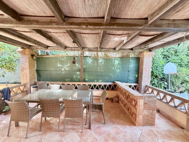 4 Makuuhuoneen Huvila Sierrezuela