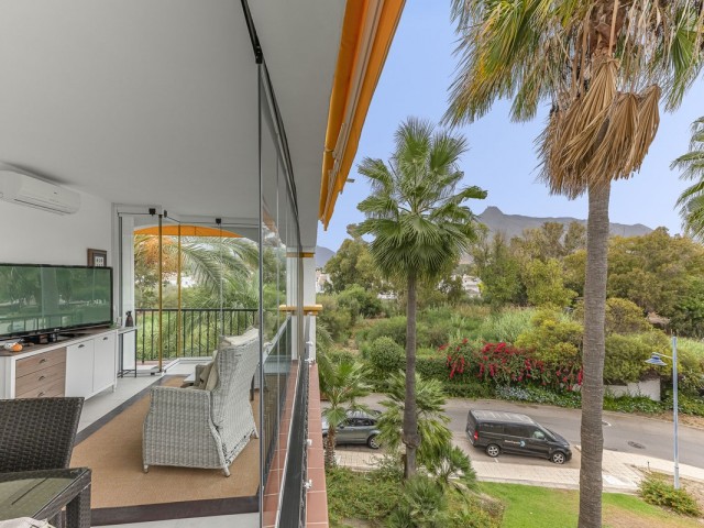 2 Schlafzimmer Apartment in Nueva Andalucía