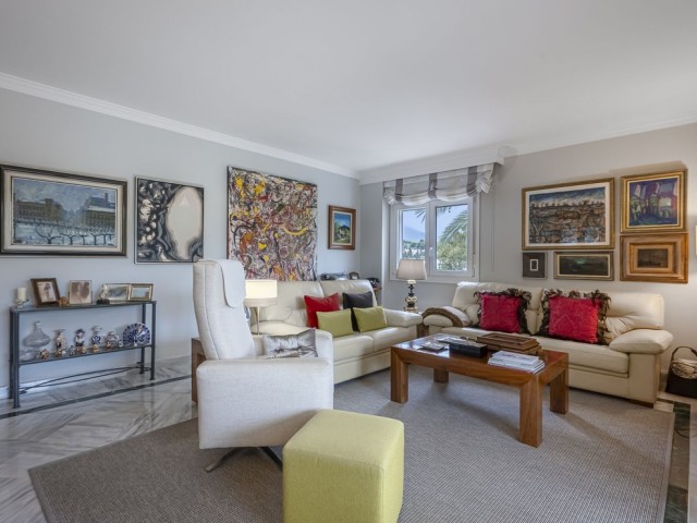 2 Schlafzimmer Apartment in Nueva Andalucía