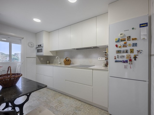 2 Soveroms Leilighet i Nueva Andalucía